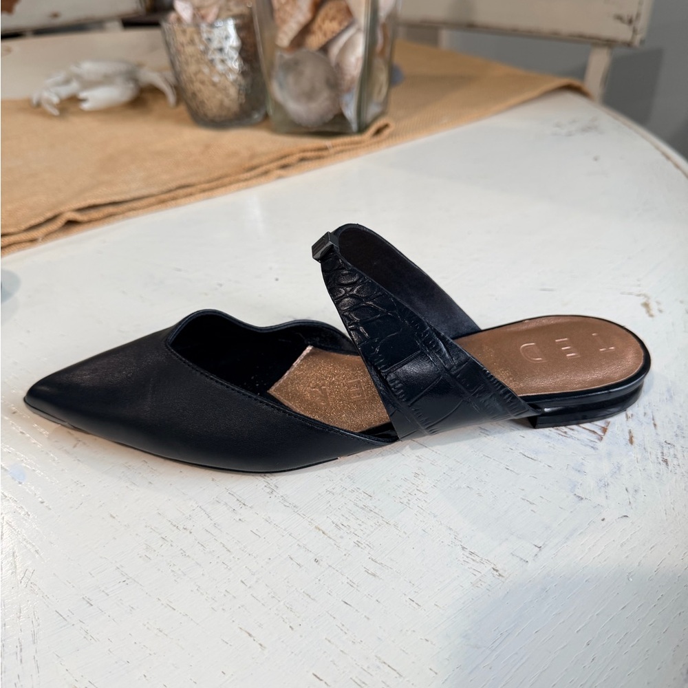 Ted Baker Black Flats - Picture 5 of 12